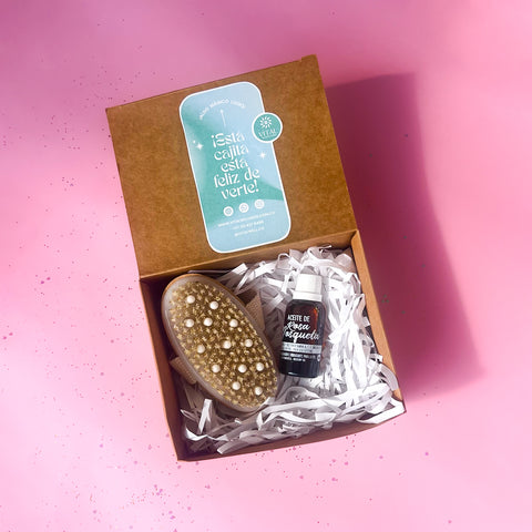 Kit Cepillo en Seco Ovalado con Bolas Masajeadoras + Hidratante Corporal