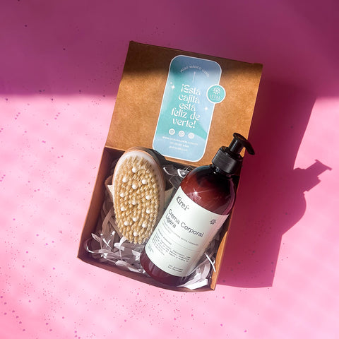 Kit Cepillo en Seco Ovalado con Bolas Masajeadoras + Hidratante Corporal