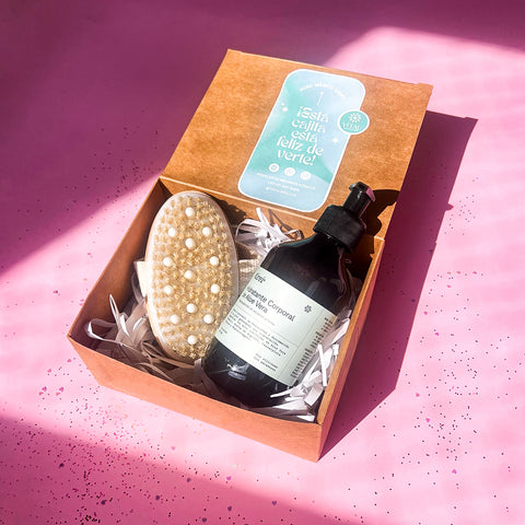 Kit Cepillo en Seco Ovalado con Bolas Masajeadoras + Hidratante Corporal