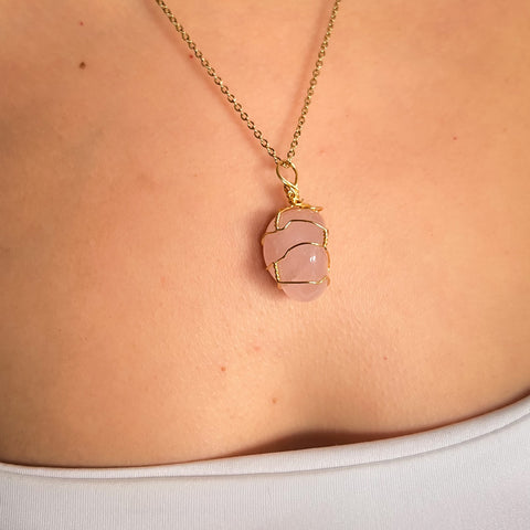 Collar en Cuarzo Rosa